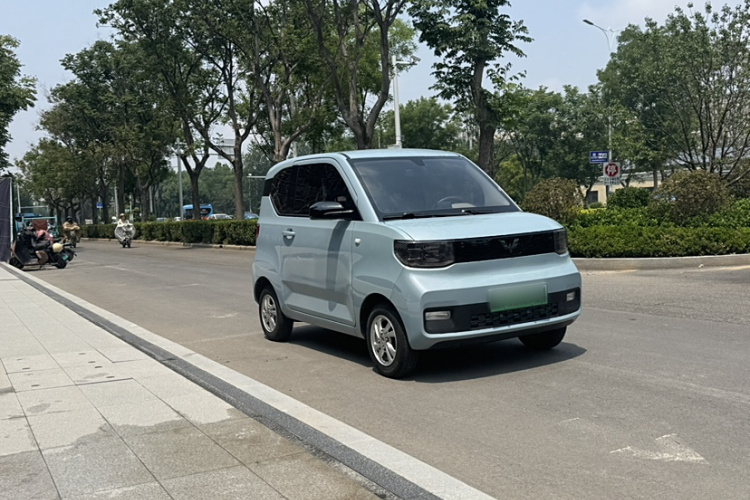 五菱汽车 宏光MINIEV 2020款 悦享款 磷酸铁锂车身外观6002