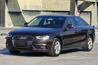 奥迪A4L 2013款 35 TFSI 自动标准型