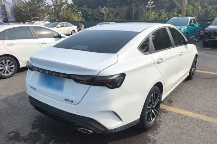 吉利汽车 2024款 缤瑞COOL 1.5T DCT龙腾版车身外观6005