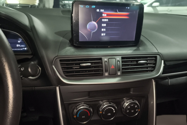 马自达CX-4 2016款 2.0L 自动两驱蓝天活力版局部细节16