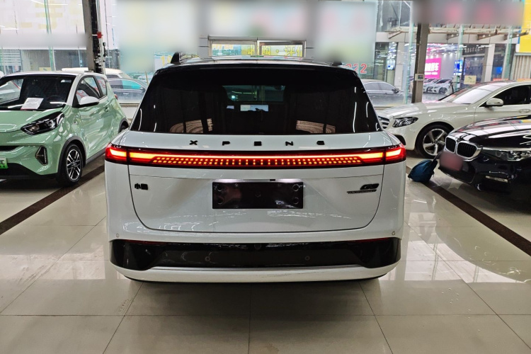 小鹏G9 2022款 702 Pro车身外观6