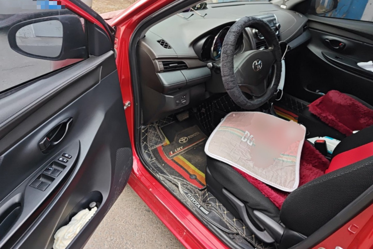 丰田 YARiS L 致炫 2014款 1.3E 自动魅动版中控内饰20