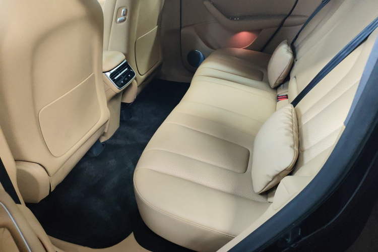 鸿蒙智行 智界R7 2024款 纯电 736km UItra中控内饰7004