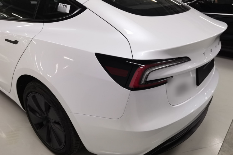 特斯拉 Model 3 2025款 改款 长续航全轮驱动版车身外观6005