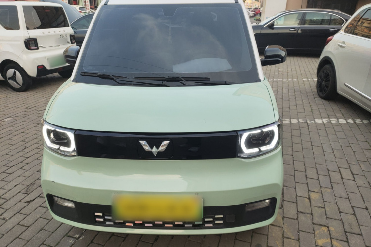 五菱汽车 宏光MINIEV 2021款 马卡龙臻享款 磷酸铁锂车身外观2