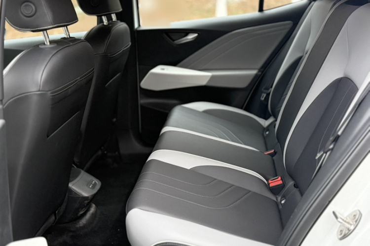 大众ID.3 2025款 聪明款 极智版中控内饰7003