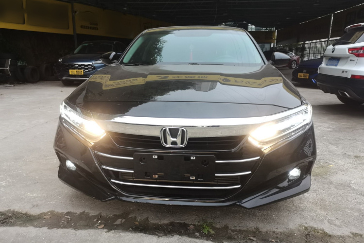 本田 雅阁 2022款 260TURBO 舒适版车身外观2