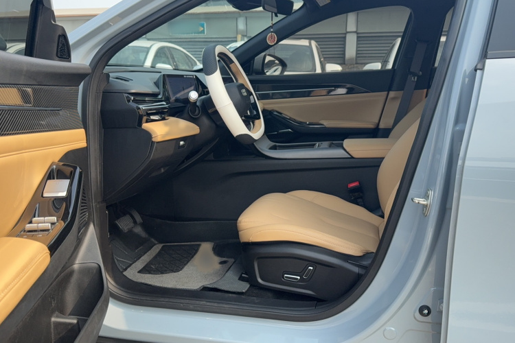 吉利银河 银河L6 2023款 125km 星舰局部细节19