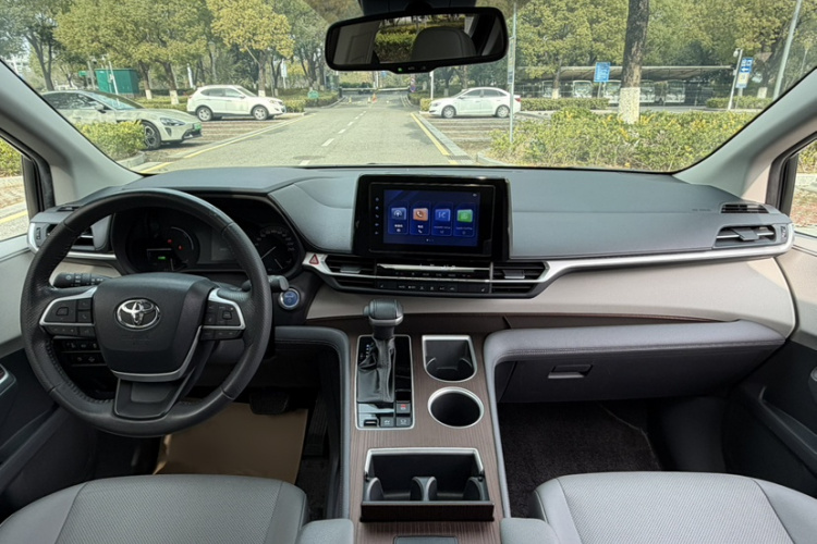 丰田 赛那SIENNA 2021款 2.5L混动 豪华版中控内饰7002