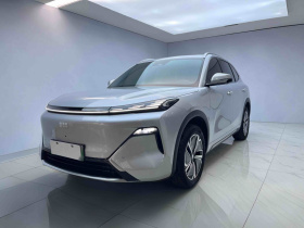 吉利银河 银河星舰7 EM-i 2025款 120km 探索+版