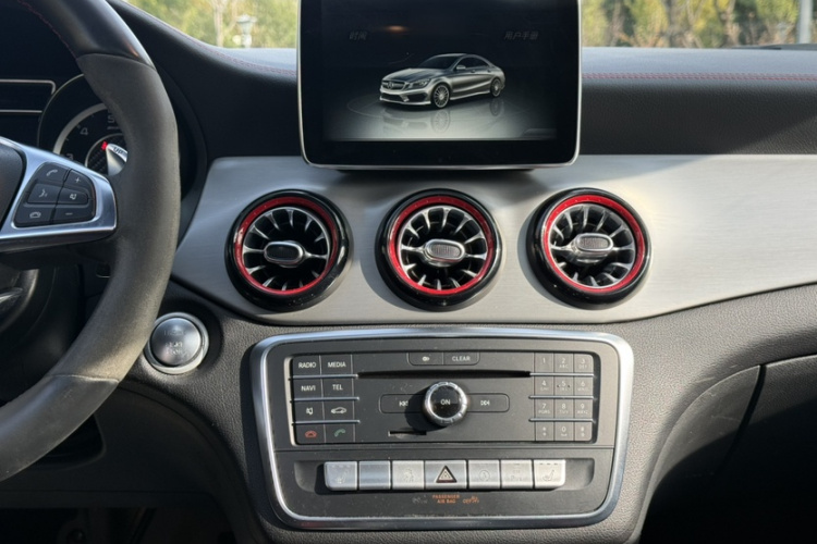 奔驰CLA AMG 2015款 AMG CLA 45 4MATIC中控内饰7004