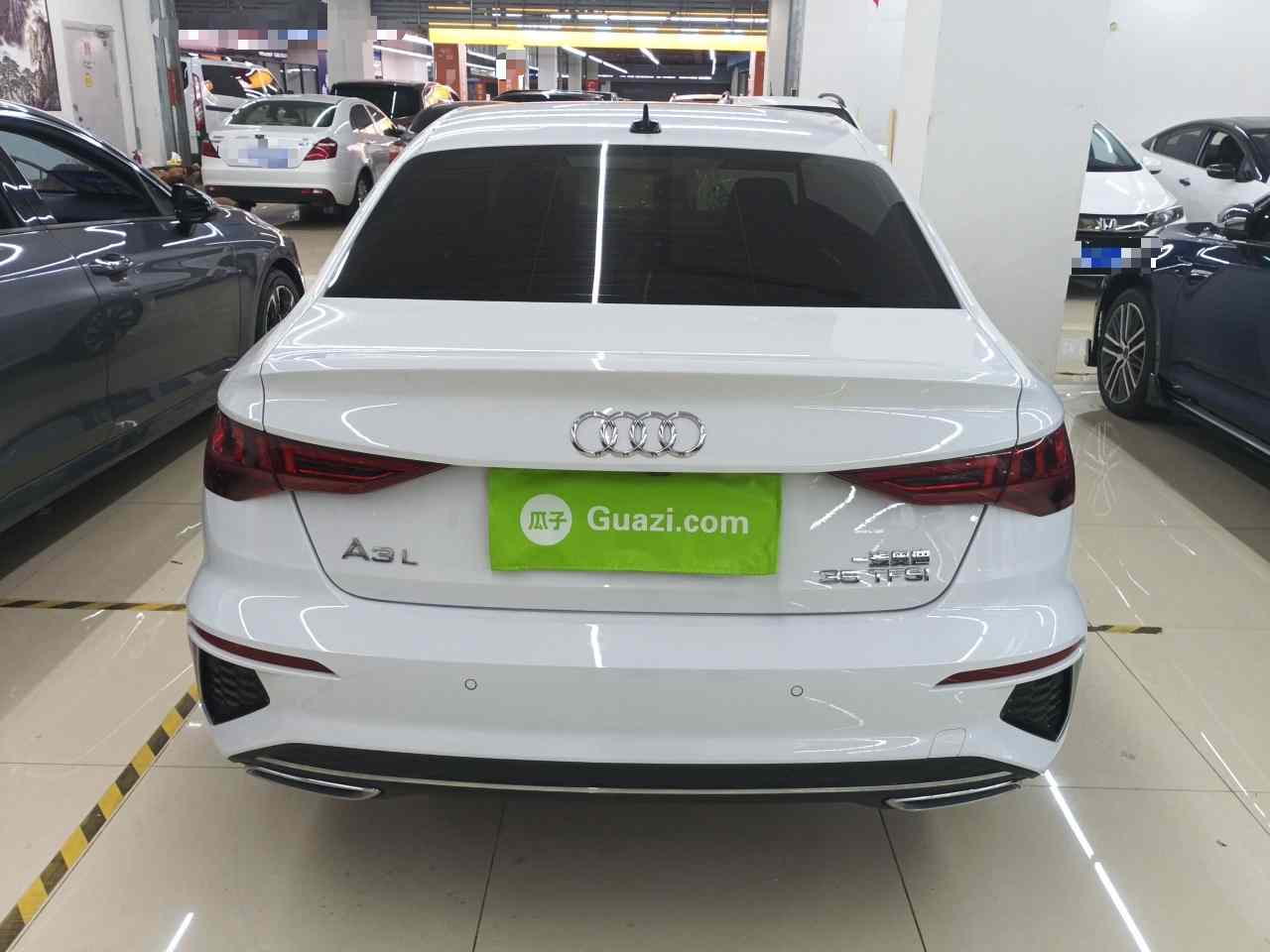 奥迪A3 2024款 A3L Limousine 35 TFSI 时尚运动型(3)