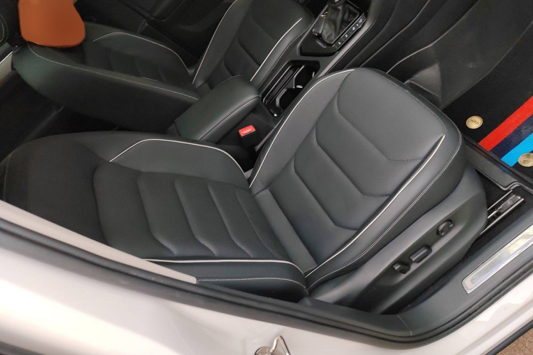 大众 途观L新能源 2020款 430PHEV 插电混动旗舰版局部细节41