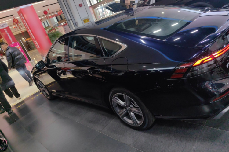 本田 雅阁新能源 2023款 2.0L e:PHEV 尊贵版车身外观6003