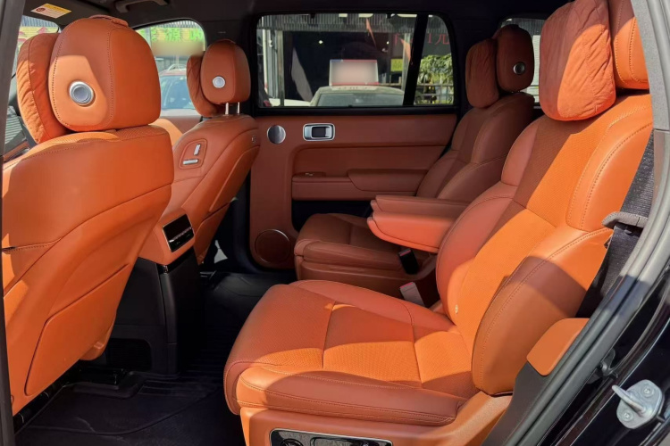 理想汽车 理想L9 2022款 Max中控内饰7004