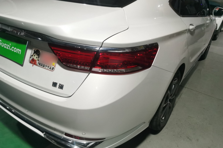 吉利汽车 博瑞 2021款 1.8T 领航版+车身外观9