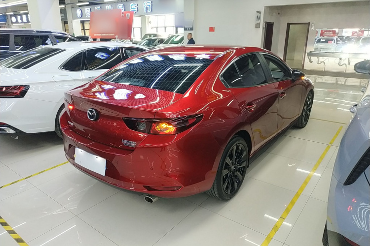 马自达3 昂克赛拉 2022款 2.0L 自动质雅黑曜版车身外观7