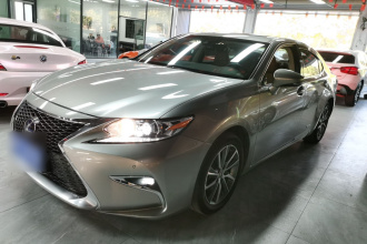 雷克萨斯ES 2015款 300h 舒适版