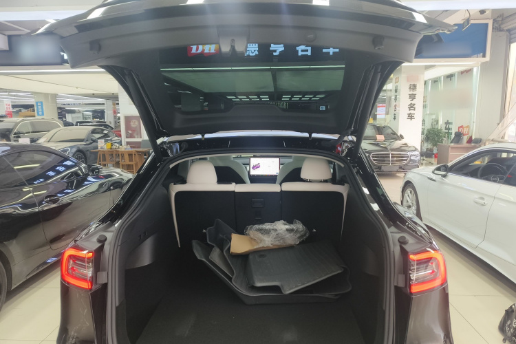 特斯拉 Model Y 2022款 改款 后轮驱动版局部细节23