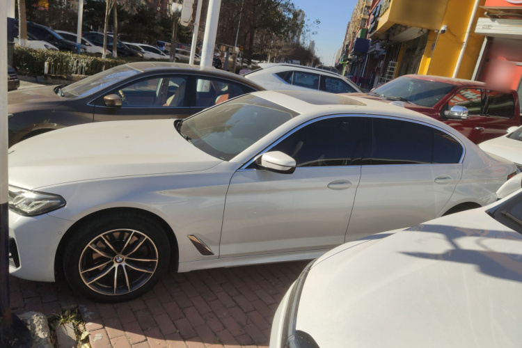 宝马5系 2021款 改款 525Li M运动套装车身外观4