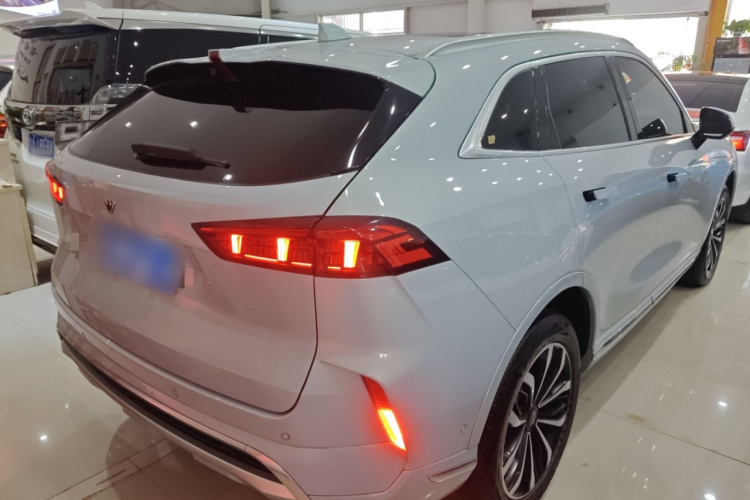 魏牌 摩卡 2021款 2.0T 两驱特醇版车身外观7