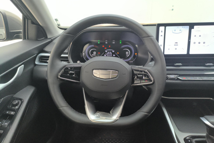 吉利汽车 帝豪 2025款 第4代 1.5L CVT龙腾版中控内饰13