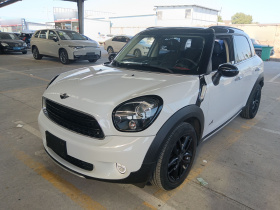 MINI Countryman 2016款 1.6T COOPER ALL4 Fun装备控