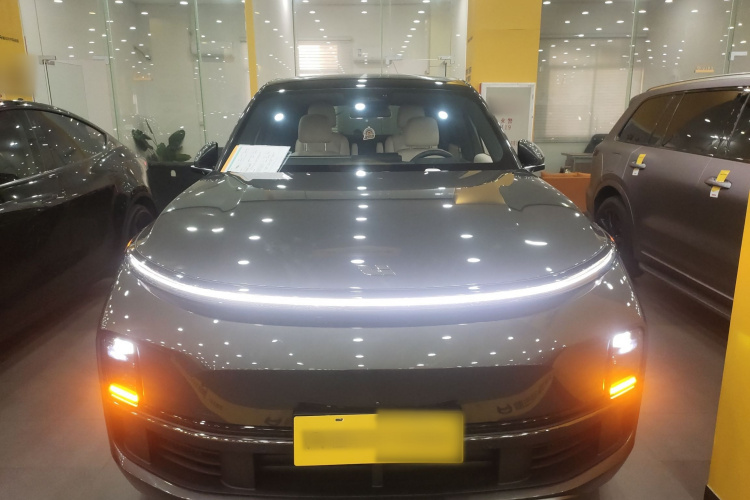 理想汽车 理想L9 2023款 Pro车身外观2
