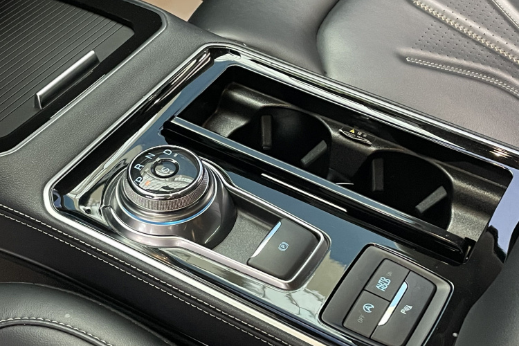 福特 锐界 2021款 PLUS EcoBoost 245 两驱豪锐型 7座局部细节18