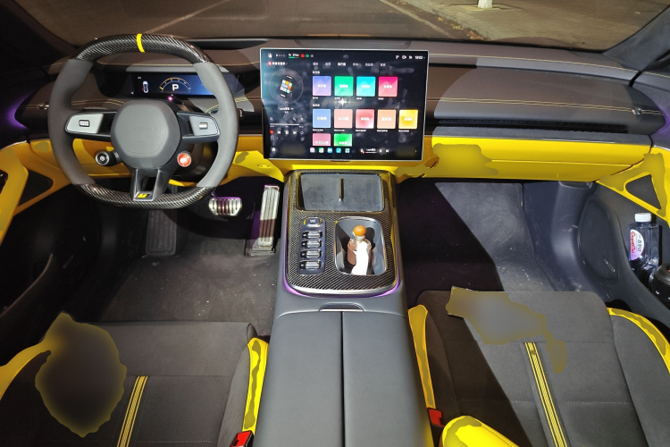 小米汽车 小米SU7 Ultra 2025款 Ultra中控内饰12