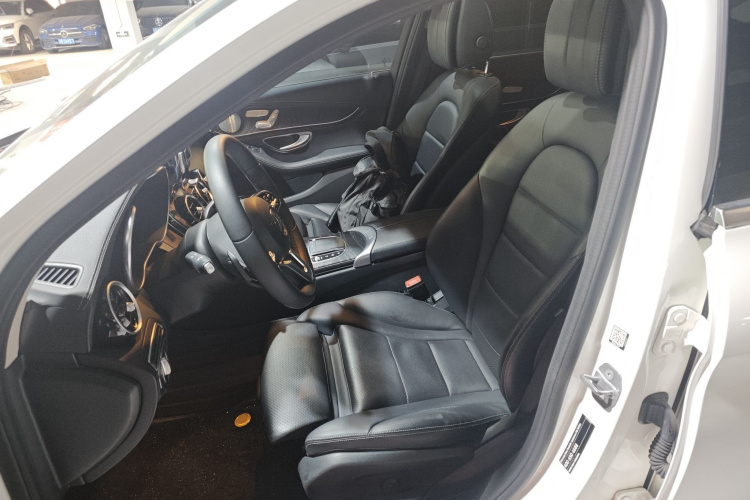 奔驰C级 2019款 改款 C 260 L 运动版局部细节19