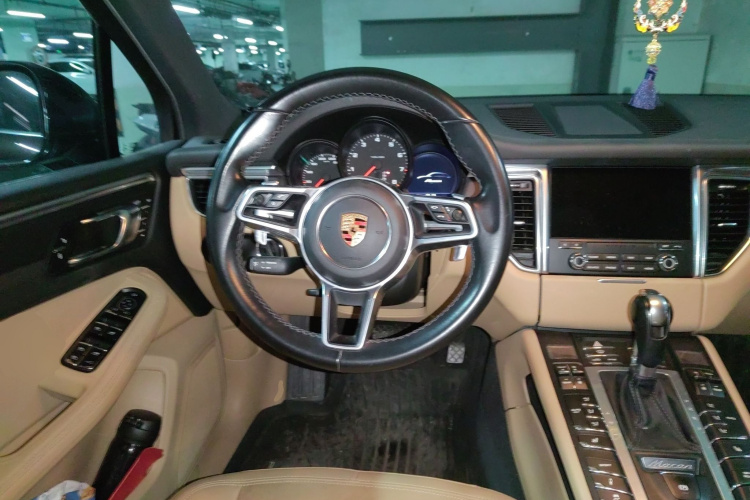 保时捷 2017款  Macan 2.0T中控内饰13