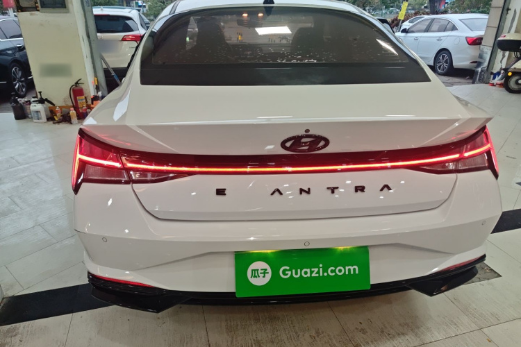 现代 伊兰特 2022款 1.5L CVT LUX尊贵版车身外观6004