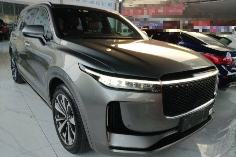 理想汽车 理想ONE 2020款 增程6座版车身外观3