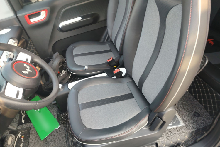 五菱汽车 宏光MINIEV 2022款 GAMEBOY 200km 玩咖款 磷酸铁锂局部细节19