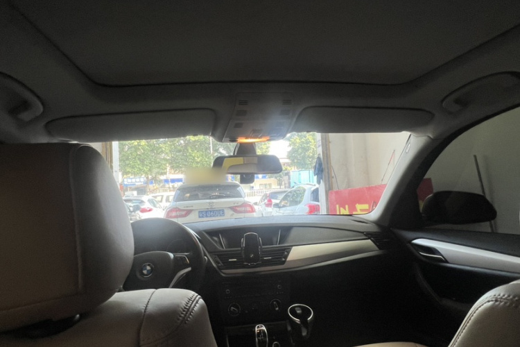 宝马X1 2014款 sDrive18i 时尚型中控内饰7006