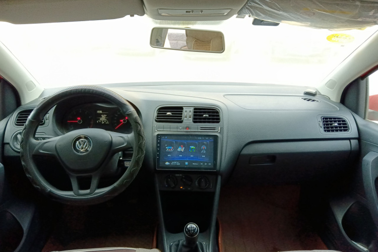大众 Polo 2016款 1.4L 手动风尚型中控内饰7002