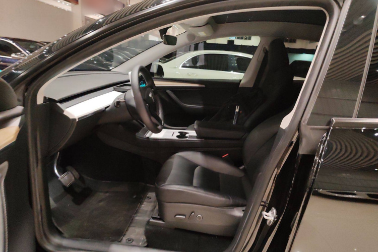 特斯拉 Model Y 2022款 改款 后轮驱动版局部细节19