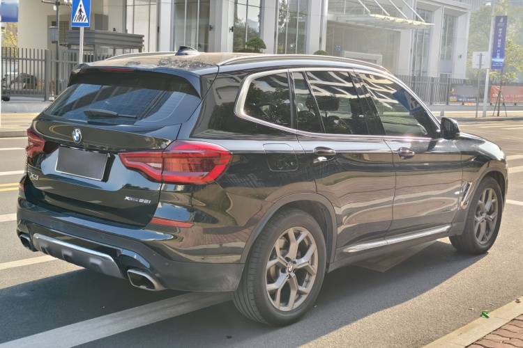 宝马X3 2021款 xDrive28i 豪华套装车身外观6003