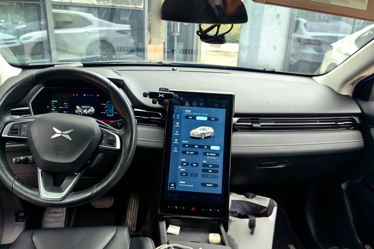 小鹏G3 2021款 G3i 520G+中控内饰7002