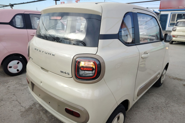 奔腾小马 2026款 222km 萌趣马 Plus车身外观7