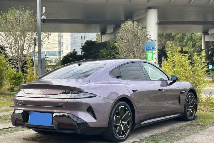 小米汽车 小米SU7 2024款 后驱标准创始版车身外观6005