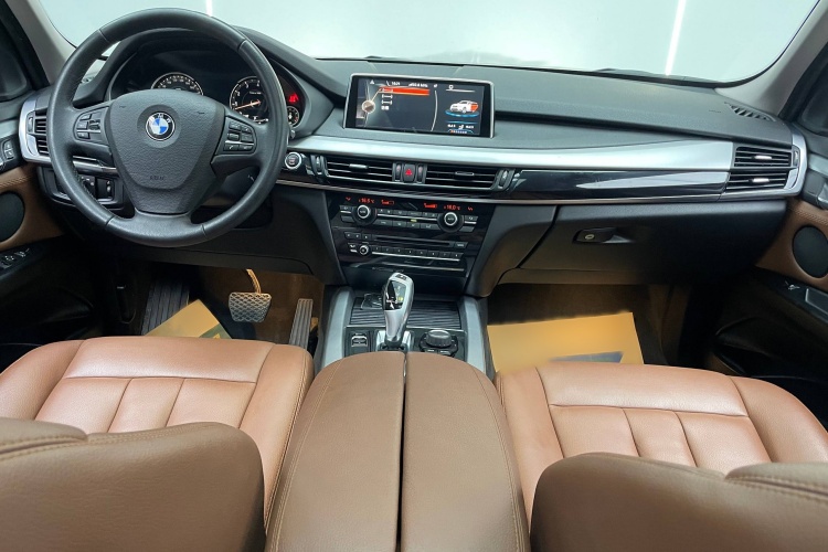 宝马X5（平行进口）中控内饰7002