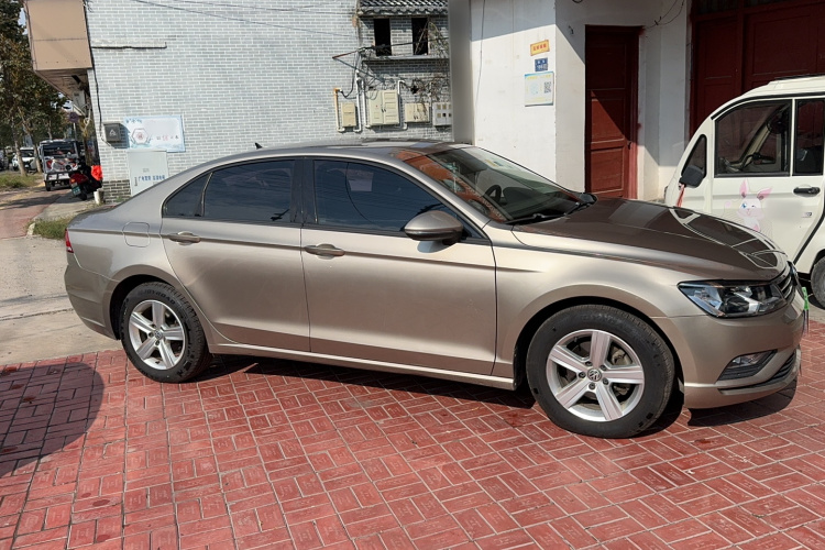 大众 凌渡 2015款 230TSI DSG风尚版车身外观6002