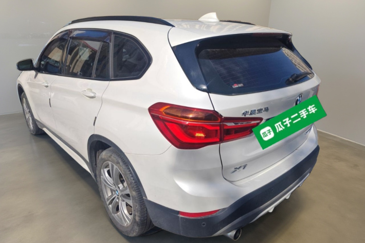 宝马X1 2018款 sDrive18Li 尊享型车身外观5