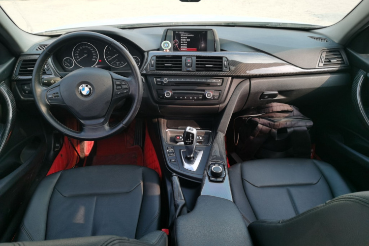 宝马3系 2015款 320Li 超悦版时尚型中控内饰12