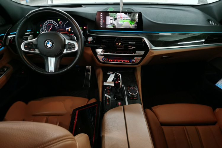 宝马6系GT 2019款 630i M运动套装中控内饰7002