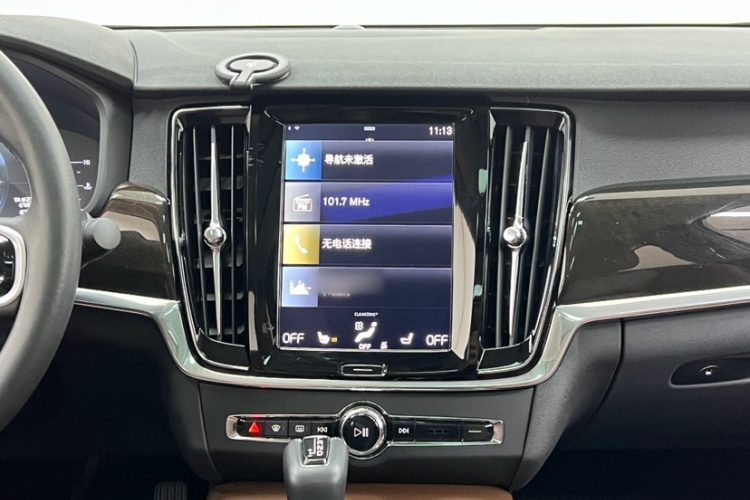 沃尔沃S90 2017款 T4 智远版中控内饰7003