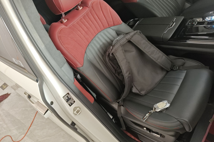 广汽传祺 传祺M8 2023款 宗师系列 400T 旗舰版局部细节41