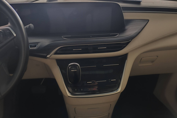 别克GL8 2022款 ES陆尊 653T 尊享型中控内饰7004